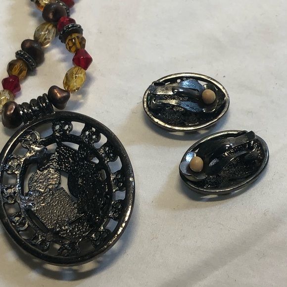 Beautiful Vintage Necklace with Clip on Earrings faux jewelled nickel tone - Picture 12 of 16